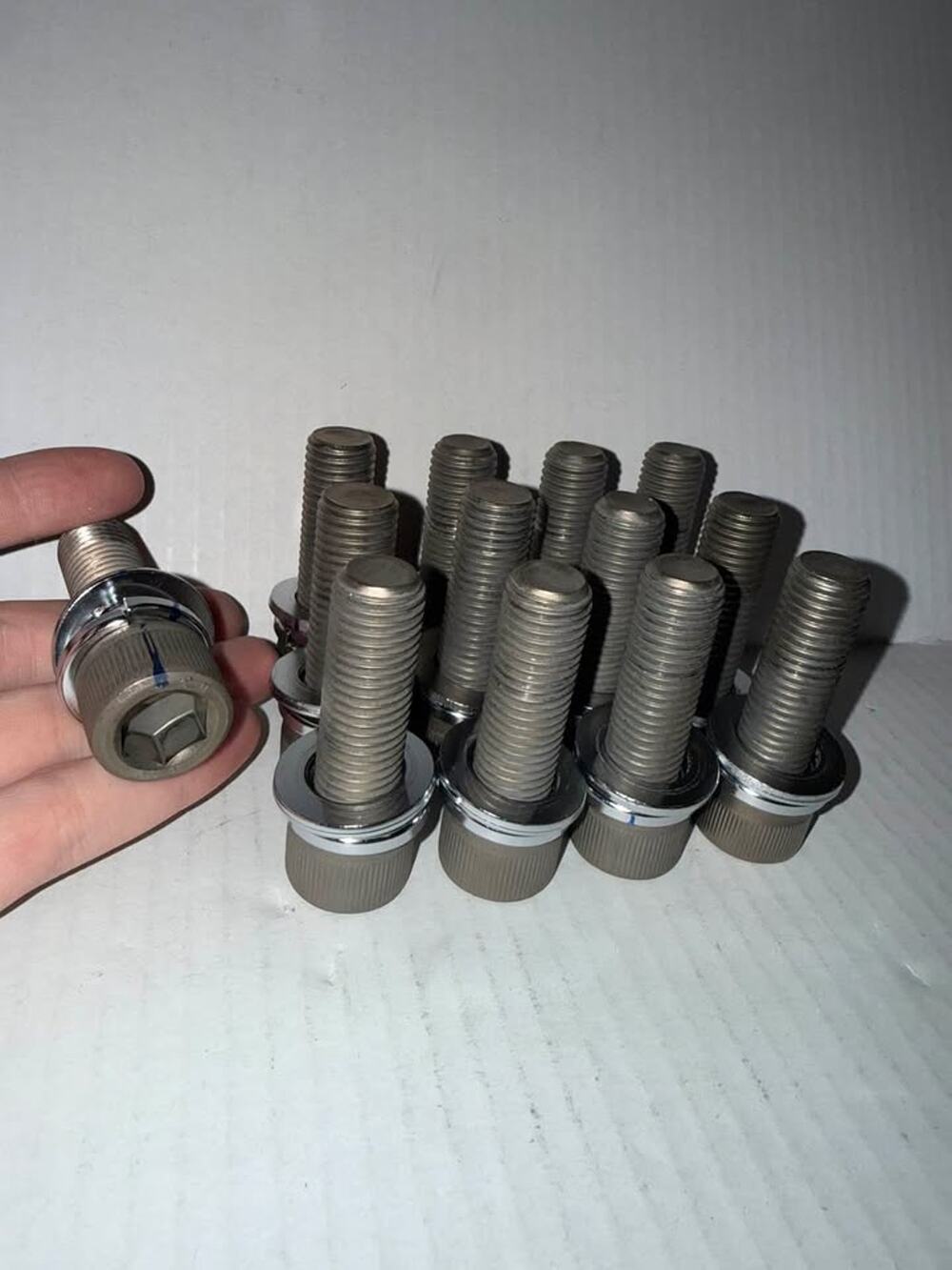 M16x2.0x50mm NSN 10.9 grade alloy steel socket cap head screw bolt qty 13